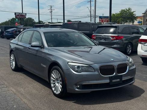 Used 2010 BMW 750Li xDrive AWD/4WD image 3