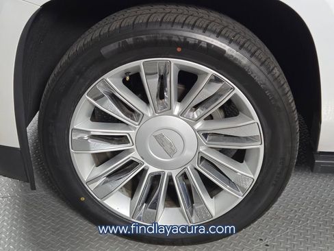 Used 2018 Cadillac Escalade ESV Platinum image 10