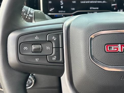 Used 2024 GMC Sierra 1500 SLT image 15