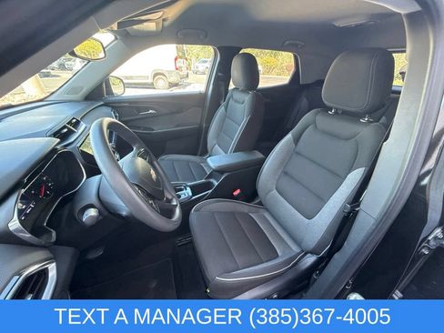 Used 2021 Chevrolet TrailBlazer LT w/ Convenience Package FWD image 13