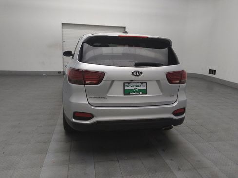 Used 2019 Kia Sorento L image 6