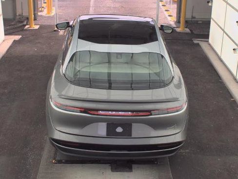 Used 2022 Lucid Air Grand Touring image 4