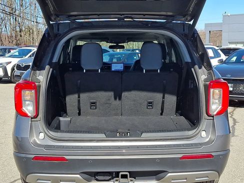 Used 2023 Ford Explorer XLT w/ Equipment Group 202A image 31
