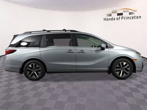 New 2026 Honda Odyssey EX-L image 2