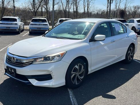 Used 2016 Honda Accord LX image 3