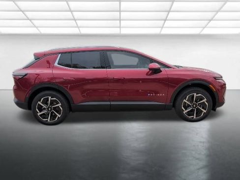 New 2026 Chevrolet Equinox EV LT AWD/4WD image 32