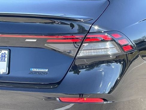 Used 2025 Honda Accord Sport image 6