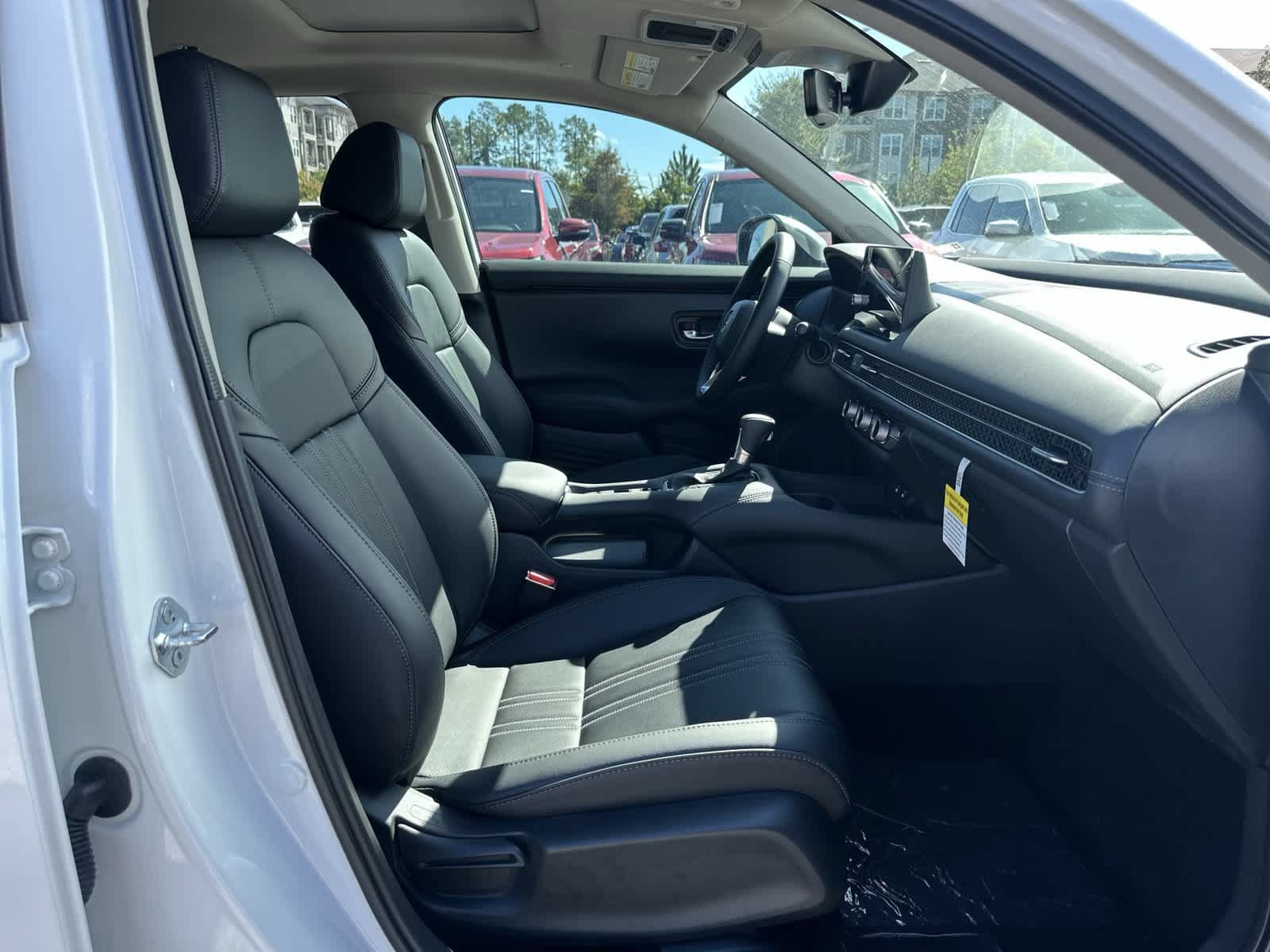 New 2027 Honda HR-V EX-L image 17
