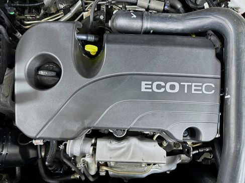 Used 2022 GMC Terrain SLT w/ Elevation Edition image 34