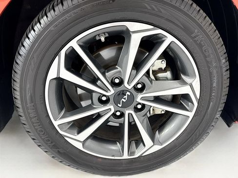 Used 2023 Kia Forte LXS w/ LXS Technology Package FWD image 31