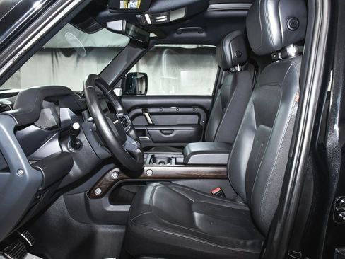 Used 2024 Land Rover Defender 130 X image 35