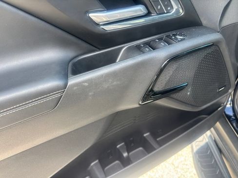 Used 2025 Chevrolet Silverado EV LT AWD/4WD image 14