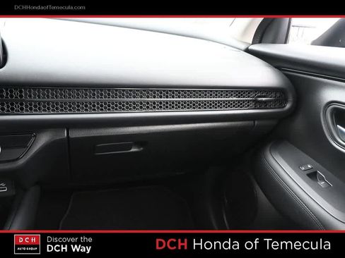 Certified 2025 Honda HR-V LX image 14