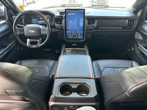 Used 2022 Ford Expedition Max Platinum AWD/4WD image 4