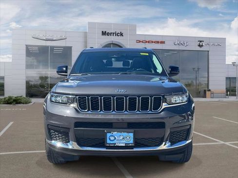 Certified 2023 Jeep Grand Cherokee L Laredo w/ Luxury Tech Group I AWD/4WD image 3