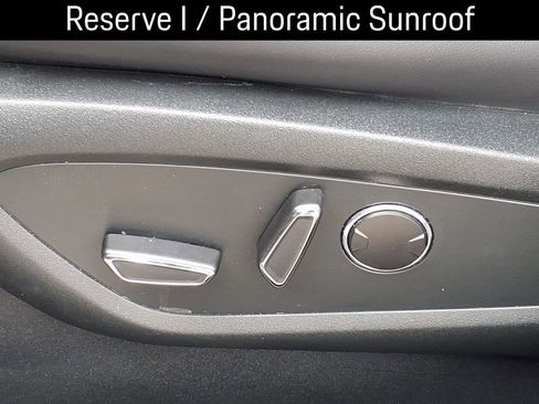 Certified 2022 Lincoln Nautilus Reserve w/ Equipment Group 201A image 18