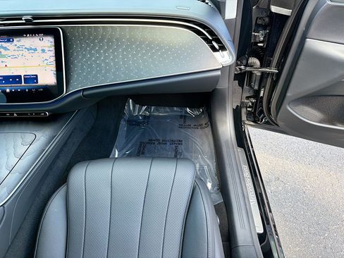 Used 2024 Mercedes-Benz E 350 4MATIC Sedan image 17