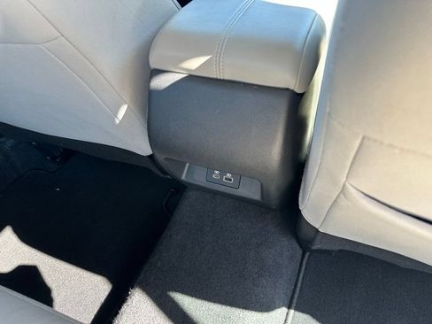 Used 2025 Nissan Altima 2.5 SV FWD image 21