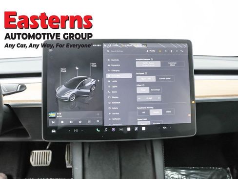 Used 2023 Tesla Model 3 Standard Range image 12