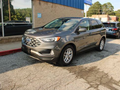 Used 2021 Ford Edge SEL w/ Cargo Accessory Package FWD image 3