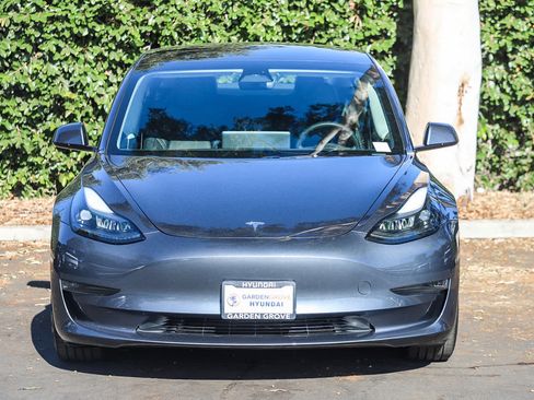 Used 2023 Tesla Model 3 Standard Range RWD image 2