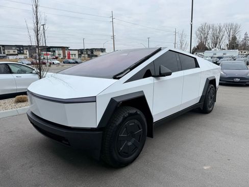 Used 2025 Tesla Cybertruck AWD Crew Cab image 1