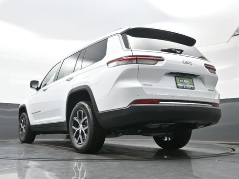 New 2025 Jeep Grand Cherokee L Limited w/ Luxury Tech Group II AWD/4WD image 14