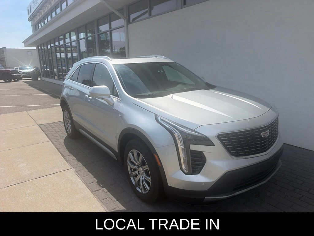 Used 2019 Cadillac XT4 Premium Luxury AWD/4WD image 1