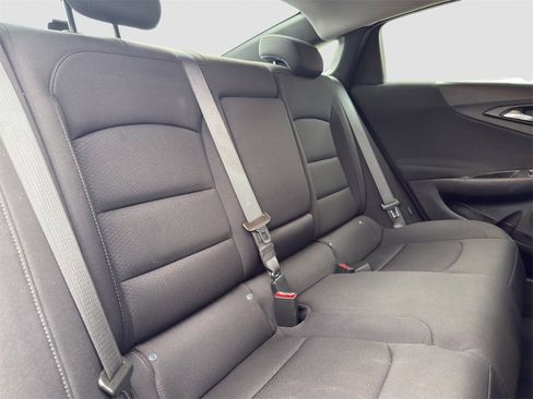 Used 2021 Chevrolet Malibu LT image 18