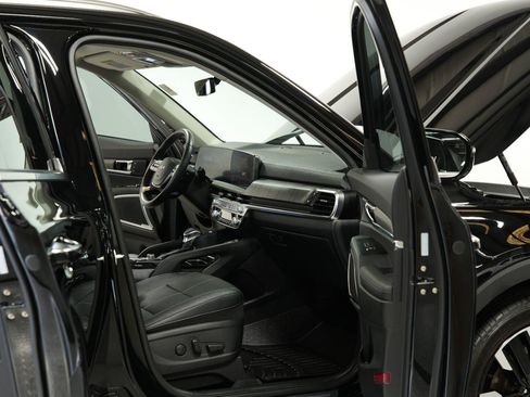 Used 2025 Kia Telluride SX AWD/4WD image 12