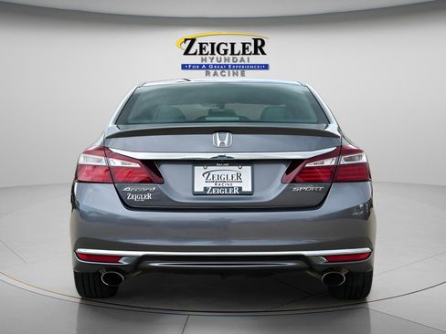 Used 2017 Honda Accord Sport image 6