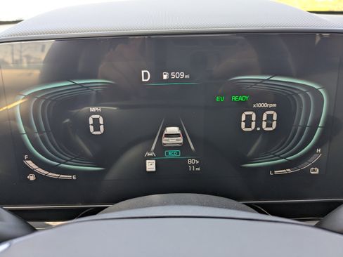 New 2026 Kia Niro EX image 31