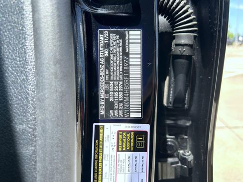 Used 2024 Mercedes-Benz GLC 300 GLC 300 image 25