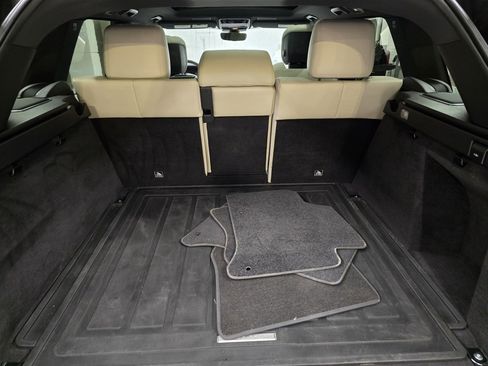 Used 2020 Land Rover Range Rover Sport HST image 41