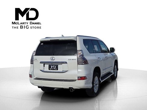 Used 2017 Lexus GX 460 Premium w/ Premium Package image 5