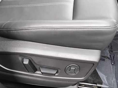 Certified 2025 Audi Q5 Premium Plus w/ Premium Plus image 27