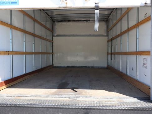 Used 2022 Chevrolet Express 3500 w/ Power Convenience Package RWD image 28