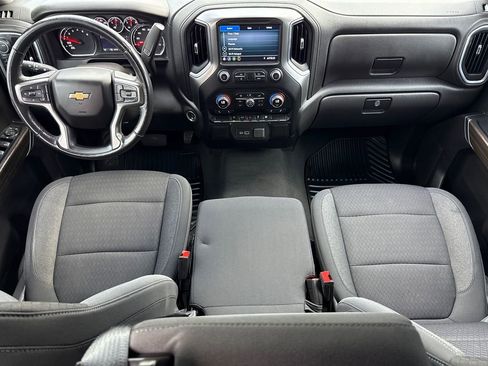 Used 2022 Chevrolet Silverado 1500 LT image 11