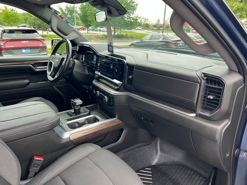 Used 2023 Chevrolet Silverado 1500 LT AWD/4WD image 27