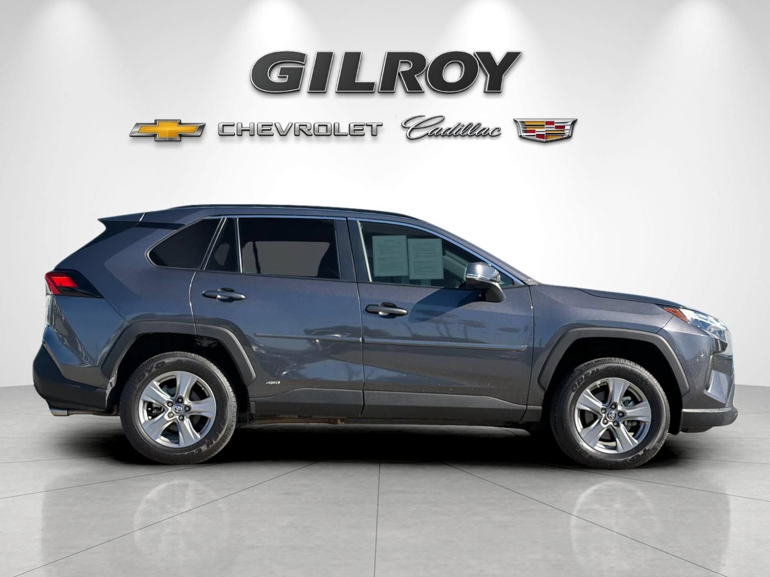 Used 2024 Toyota RAV4 LE AWD/4WD image 2