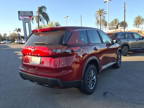 New 2026 Nissan Rogue S image 4