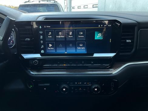 Used 2025 Chevrolet Silverado 1500 LT image 23