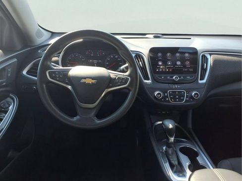Certified 2023 Chevrolet Malibu LT FWD image 4