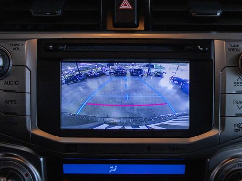 Used 2015 Toyota 4Runner Limited AWD/4WD image 7