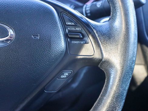 Used 2013 INFINITI G37 Journey w/ Premium Pkg image 29