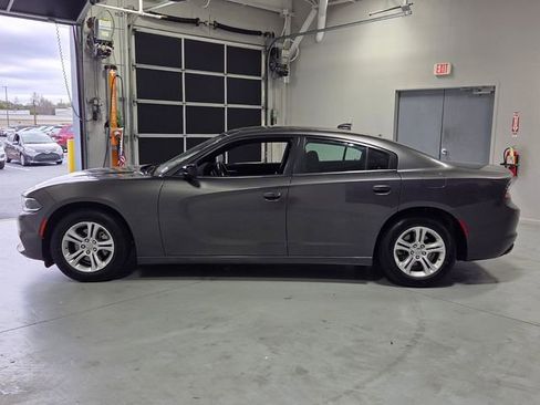 Used 2023 Dodge Charger SXT image 4
