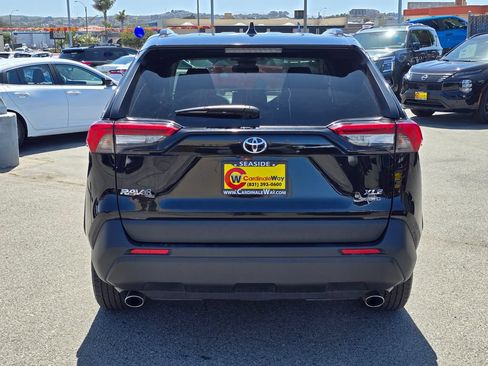 Used 2025 Toyota RAV4 XLE AWD/4WD image 26