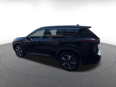 Used 2026 Nissan Rogue SL FWD image 9
