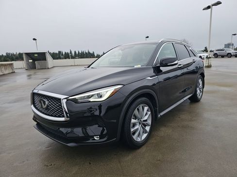 Used 2021 INFINITI QX50 Essential w/ Cargo Package image 4