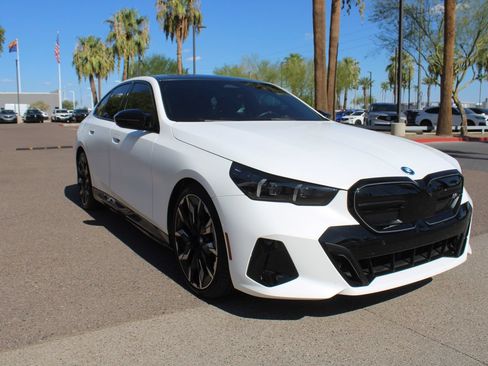 Used 2024 BMW i5 M60 w/ Executive Package AWD/4WD image 10
